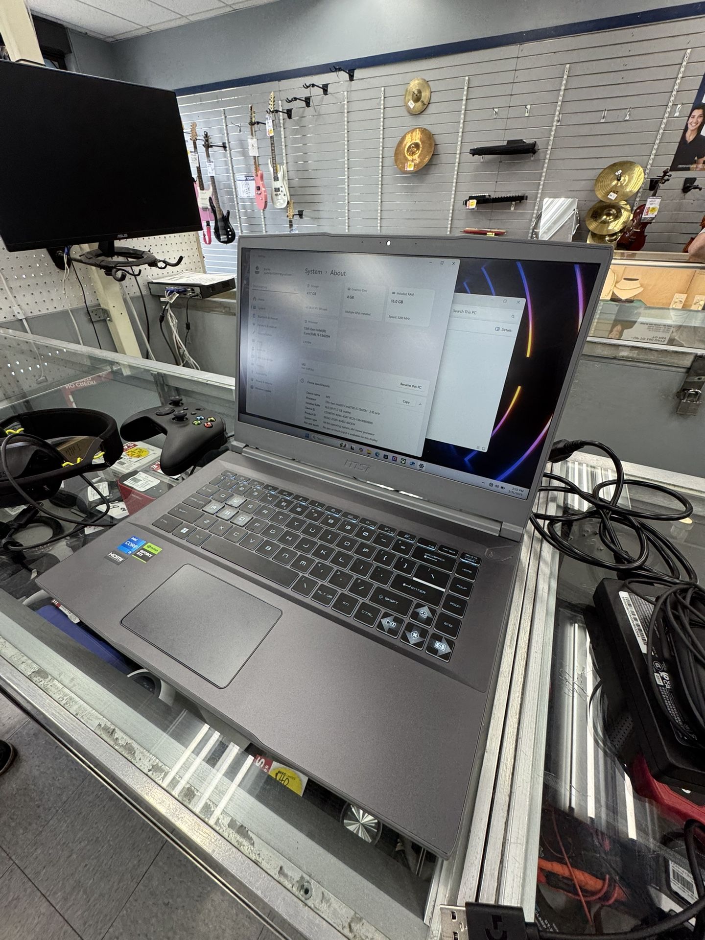 LAPTOP MSI 2025