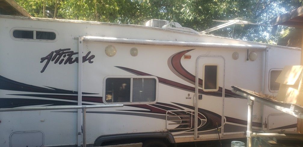 2010 Toy Hauler
