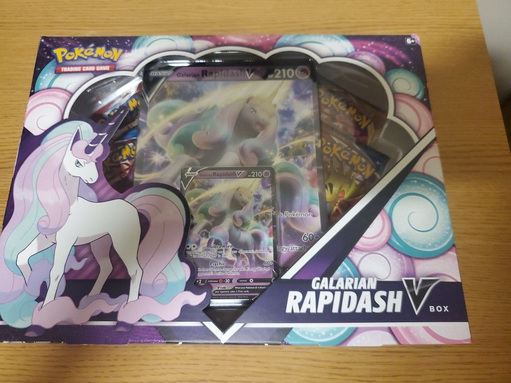 Pokemon Galarian Rapidash V Box