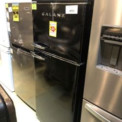 Galanz Fridge 8N