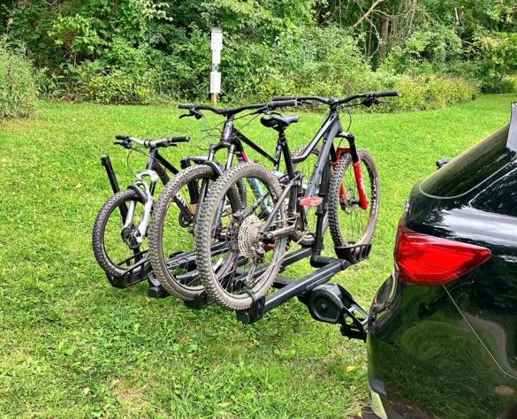 Thule T2 PRO XT Rack w/Add On Carries 4 Bikes
