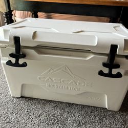 Cascade Mountain Tech 40Q Cooler