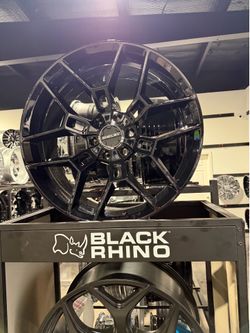 Shelby style 22s ford f150 rims tires