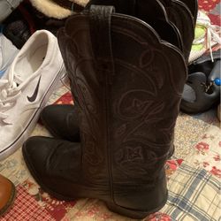 Ariat Size7 