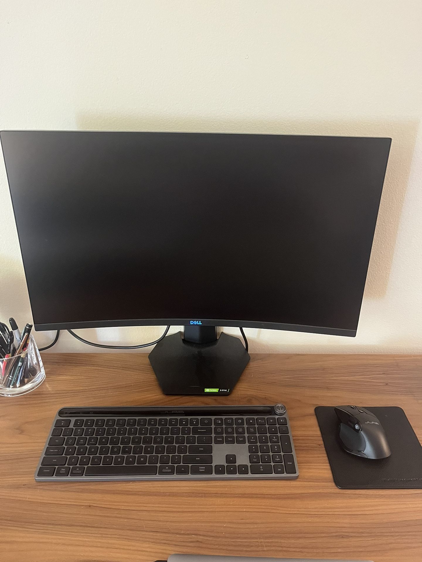 Dell Computer Screen, Wireless Mouse And Keyboard