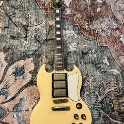 Epiphone G400 “Les Paul Custom” SG Guitar 