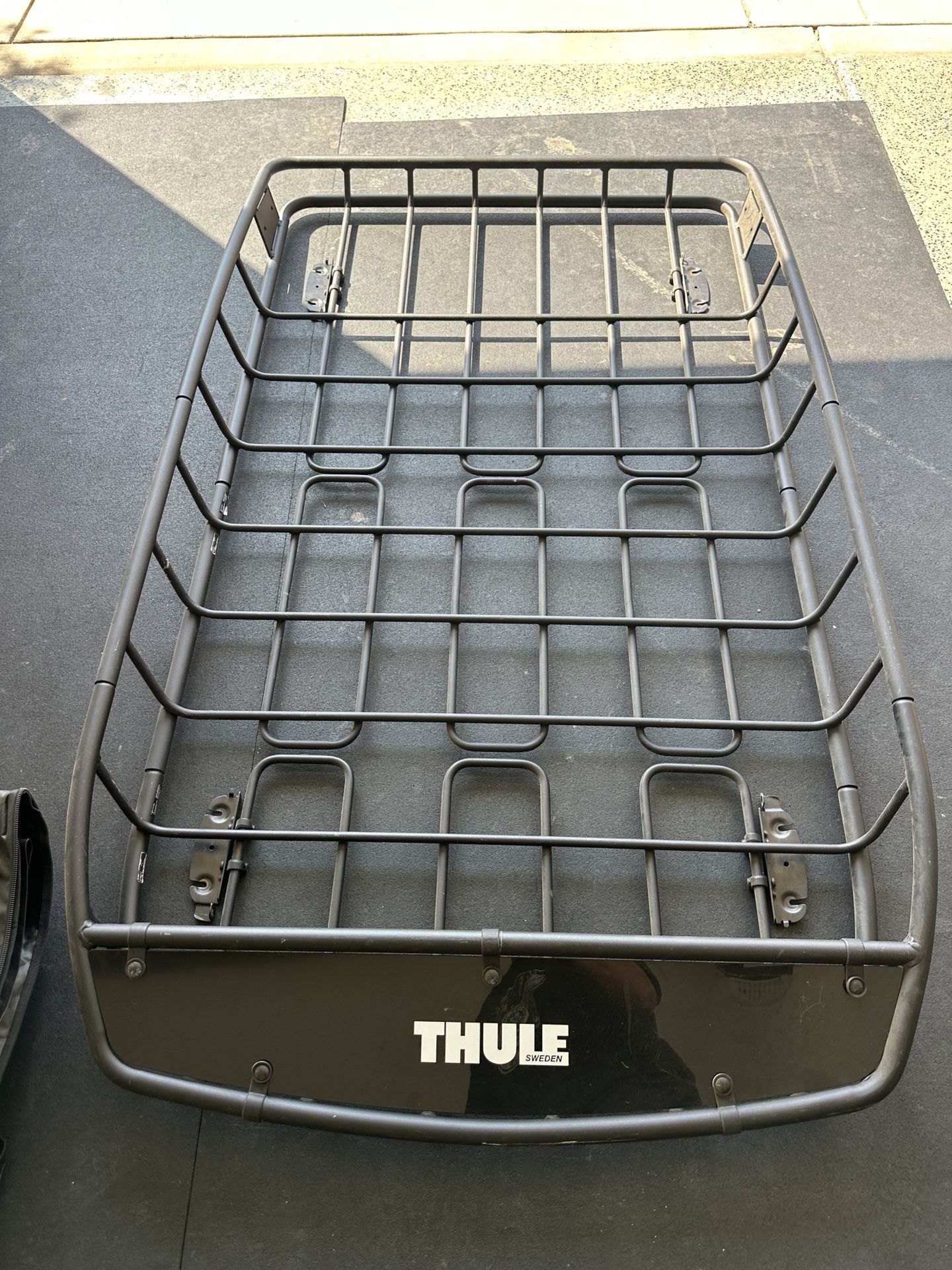 Thule Roof Rack & Accessories 