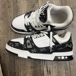 Louis Vuitton Trainers(not Free )