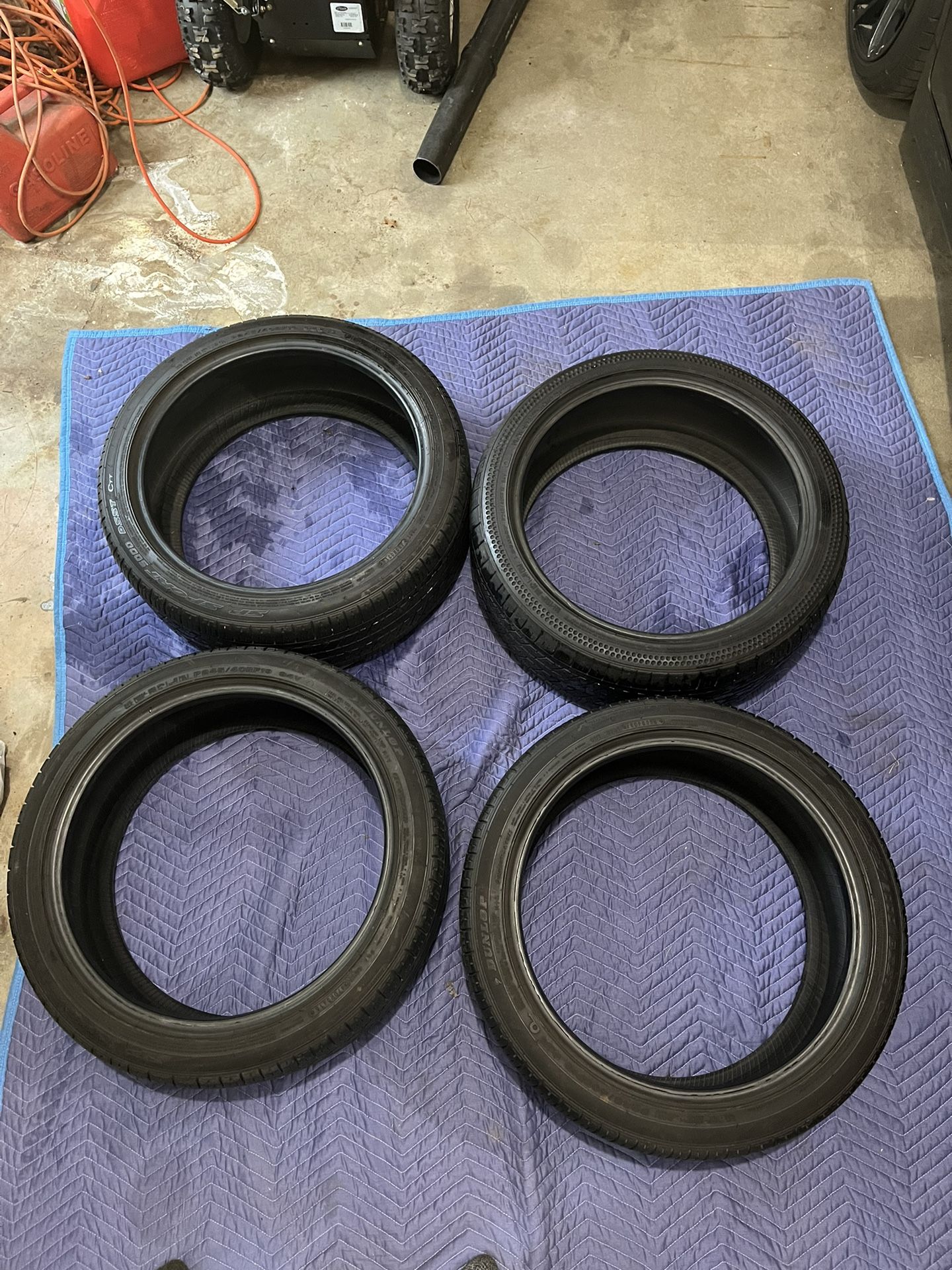 Dunlop SP Sport 5000 dsst run flat tires (4) 245/40/19