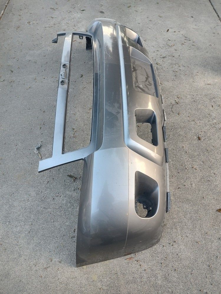 2007 2008 2009 2010 2011 2012 2013 2014 Chevrolet Tahoe Suburban Front Bumper Parachoques delantero 