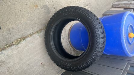 Atturo Tire