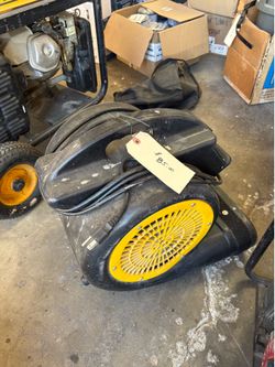 Floor blower