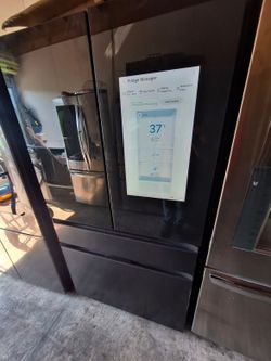 Refrigerator Bespoke Smart Refrigerator