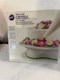 WILTON CAKE TURTABLE