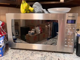 Panasonic The Genius Prestige Inverter Microwave (Stainless Steel)