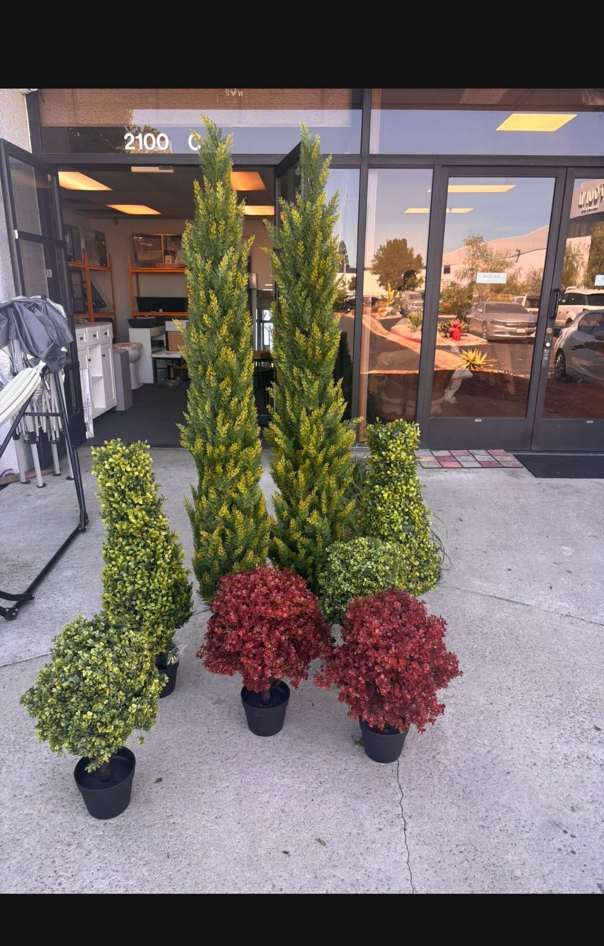 New Starting At 2Ft $25, 3ft  $60 & 6Ft $85!!   Artificial Topiary Trees Set of 2