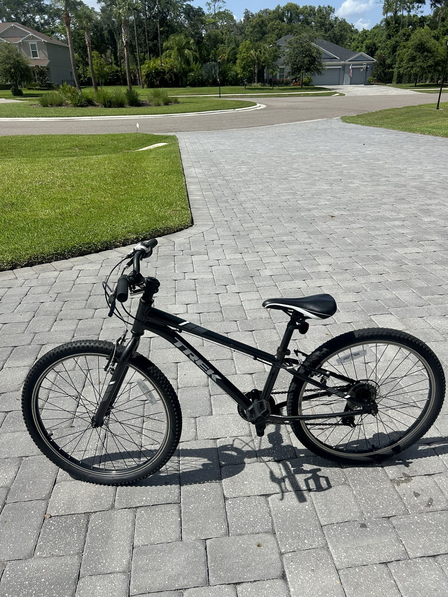 Youth / Teen Trek Bike