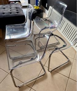 Minimalist Clear/chrome-plated dining chair