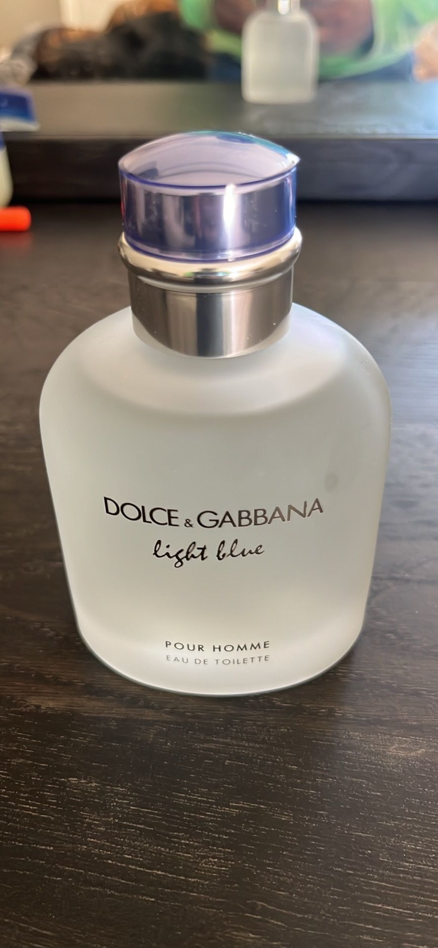 Selling Dolce & Gabbana Cologne