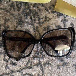Brand New Gucci Sunglasses 