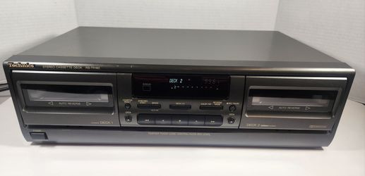 TECHNICS RS-TR180 DUAL STEREO BLACK CASSETTE DECK FOR REPAIR ONLY **POWERS ON DECKS NEED WORK**