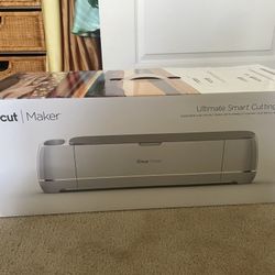 Cricut Maker 3 + Sparkle and Cut Creative Bundle