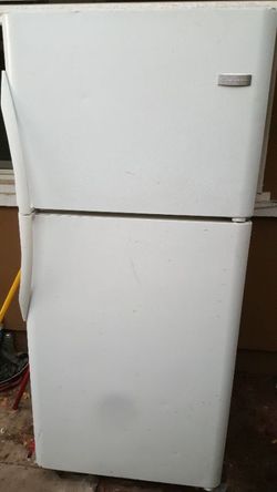 Frigidaire Fridge