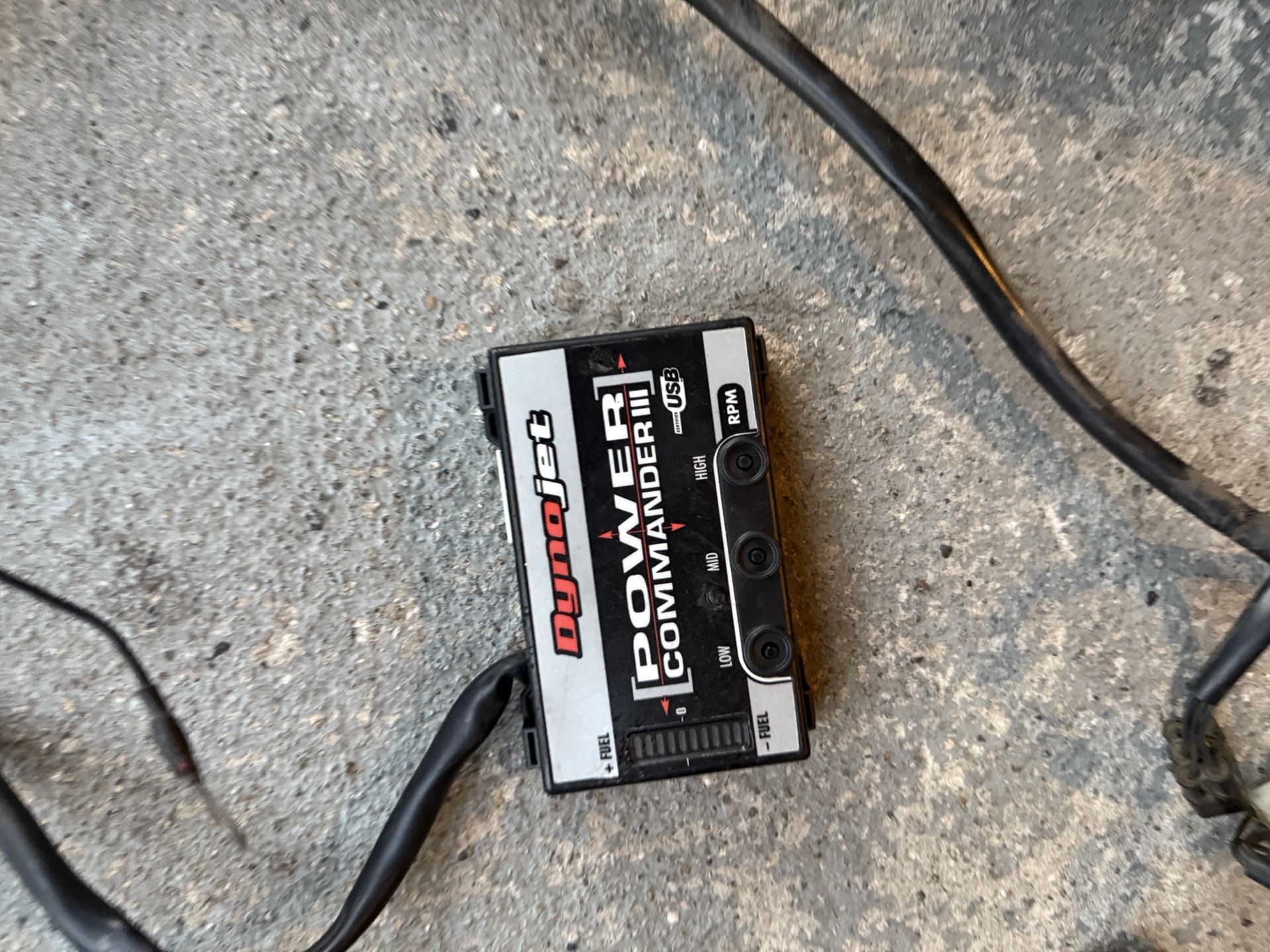  Dynojet power commander III 3 314-410 ( 2005 Suzuki sv1000)  