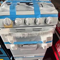 Hot Point Gas Stove 24 Inch Never Used 