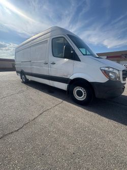 * 2016 MERCEDES BENZ SPRINTER* 2.1 L* 4 CYL* IT RUNS GOOD*