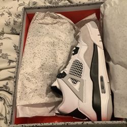 Jordan 4 Military Black Size 6.5,7Y 