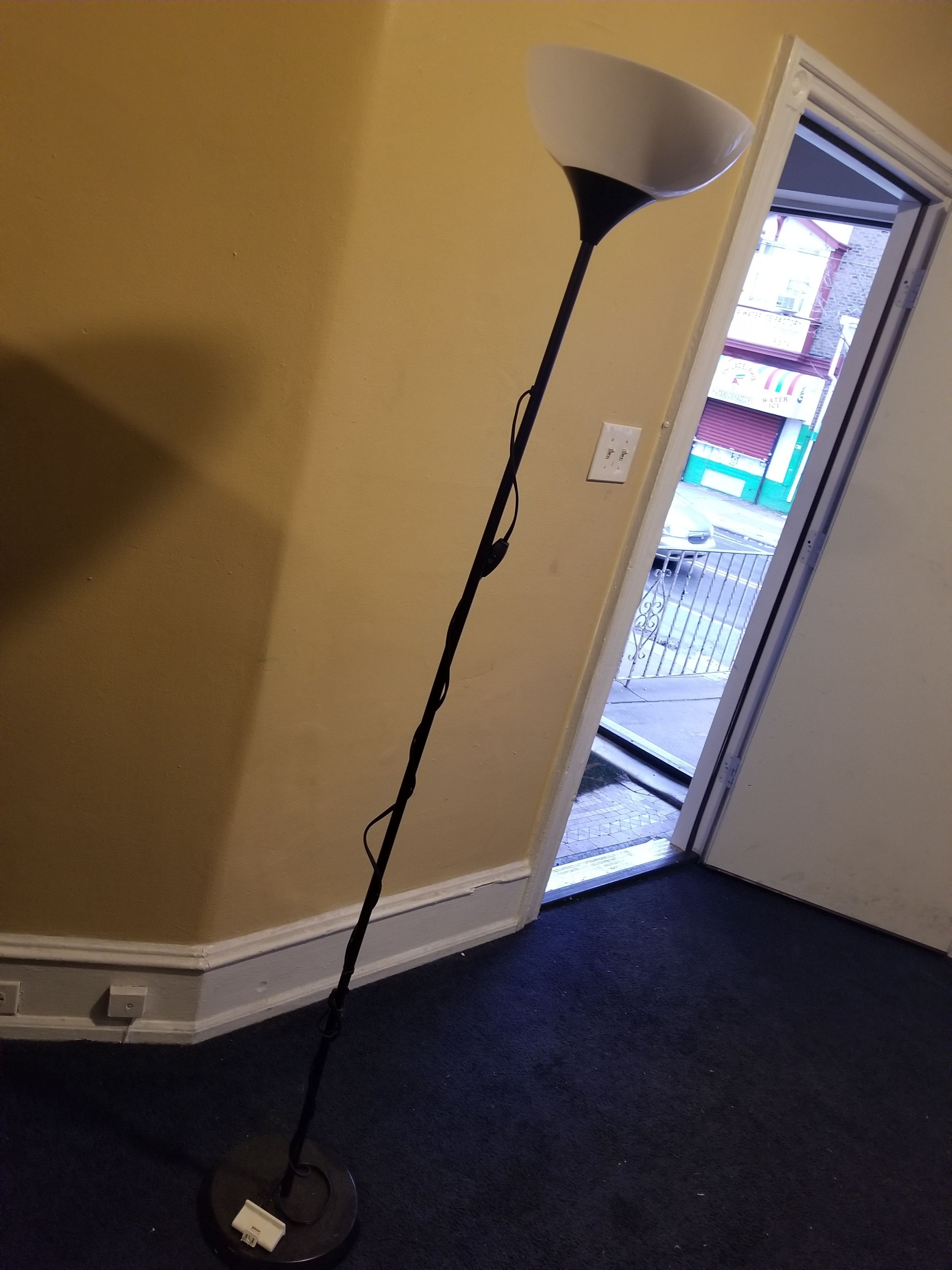 floor lamp