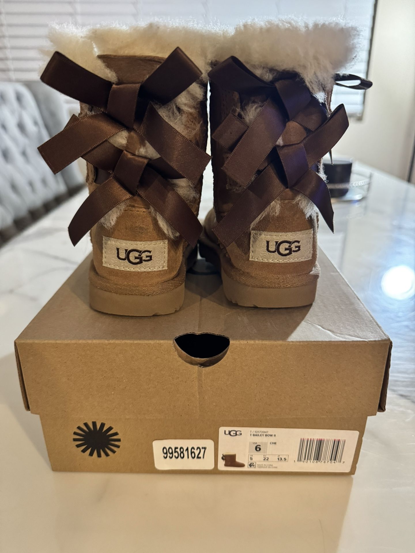 Bow Ugg Boots 