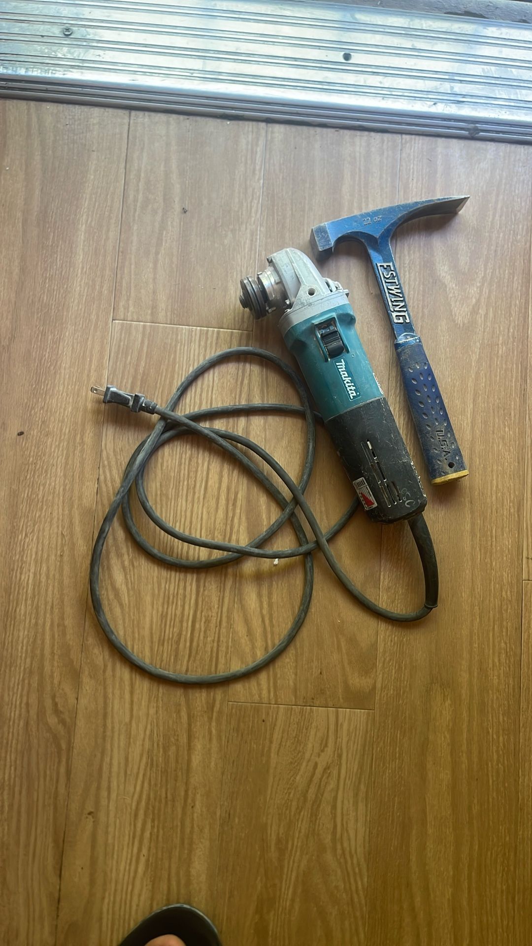 Makita Grinder & Mason Hammer