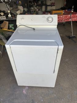 Maytag Electric Dryer – Works Great – Clean & Reliable