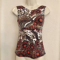 Adorable Lucy tank top in great condition. Sz S
