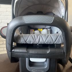 baby carrier for car with base