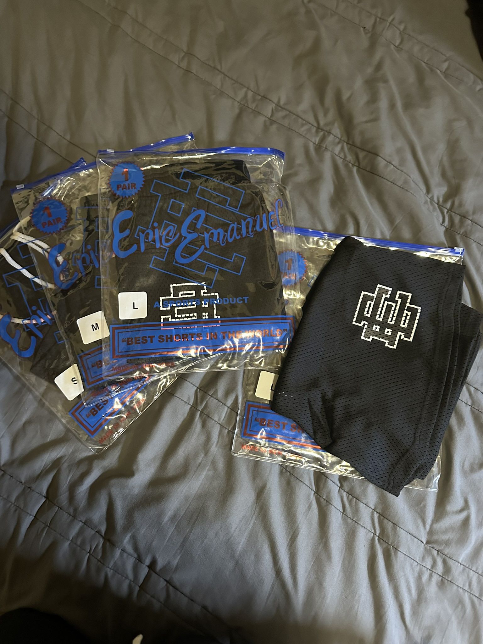 Ee Shorts