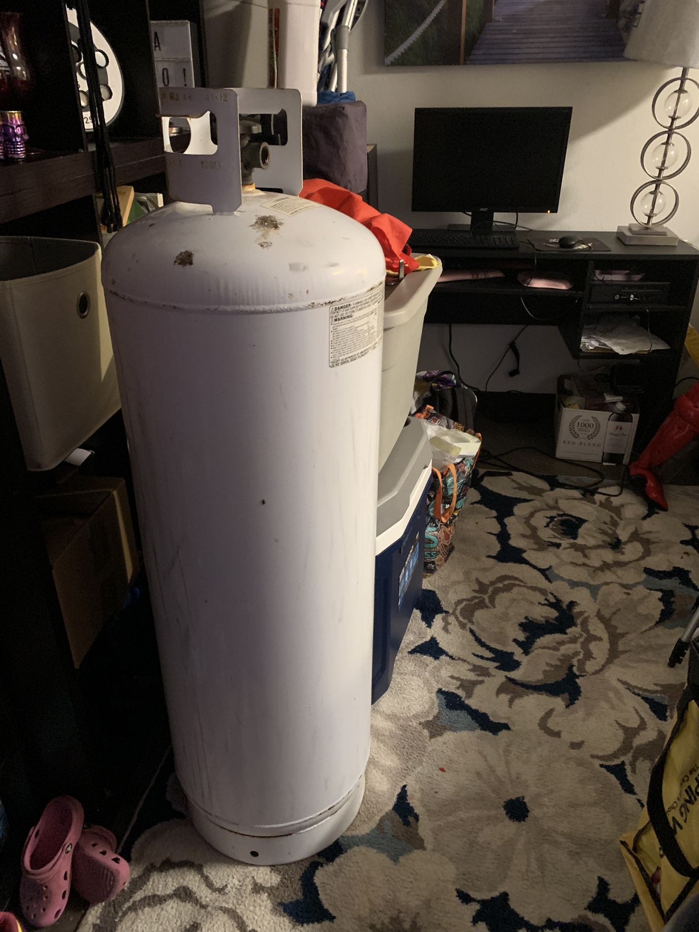 100 Pound Propane Tank