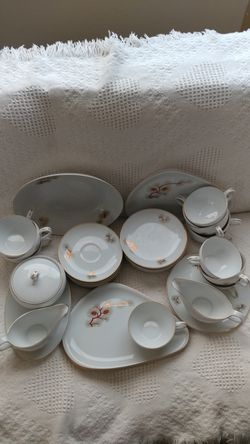 43 piece Fukugawa hand painted China set