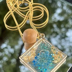 REAL Blue Annes Lace Necklace 