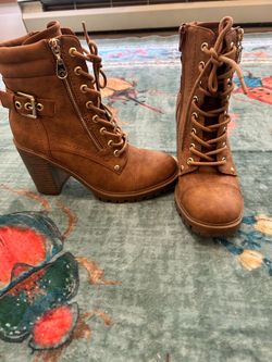 Guess boots size 6