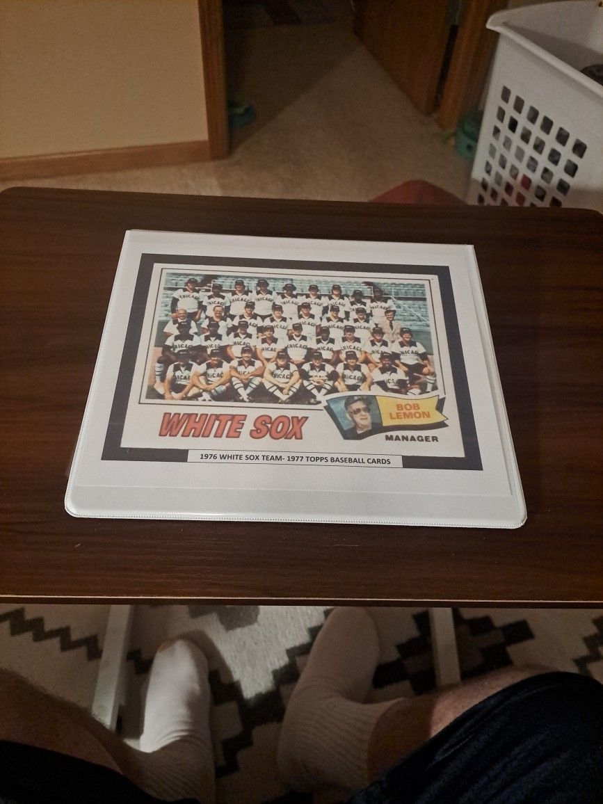 1976 CHICAGO WHITE SOX TEAM - 1977 CHICAGO WHITE SOX TOPPS BASEBALL CARDS 