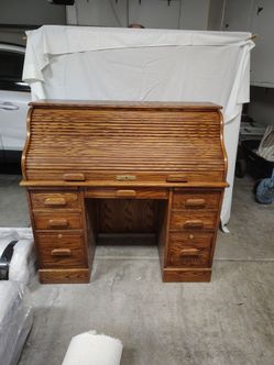 Small Rolltop Desk
