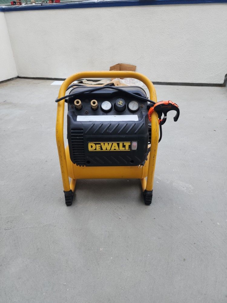 Dewalt Corded Air Compressor 