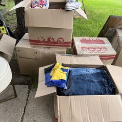 Cajas De Ropa Y Zapatos Bien Presio 