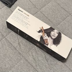 Dyson Córrale styler straightener