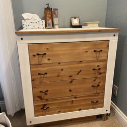 4-Drawer Dresser