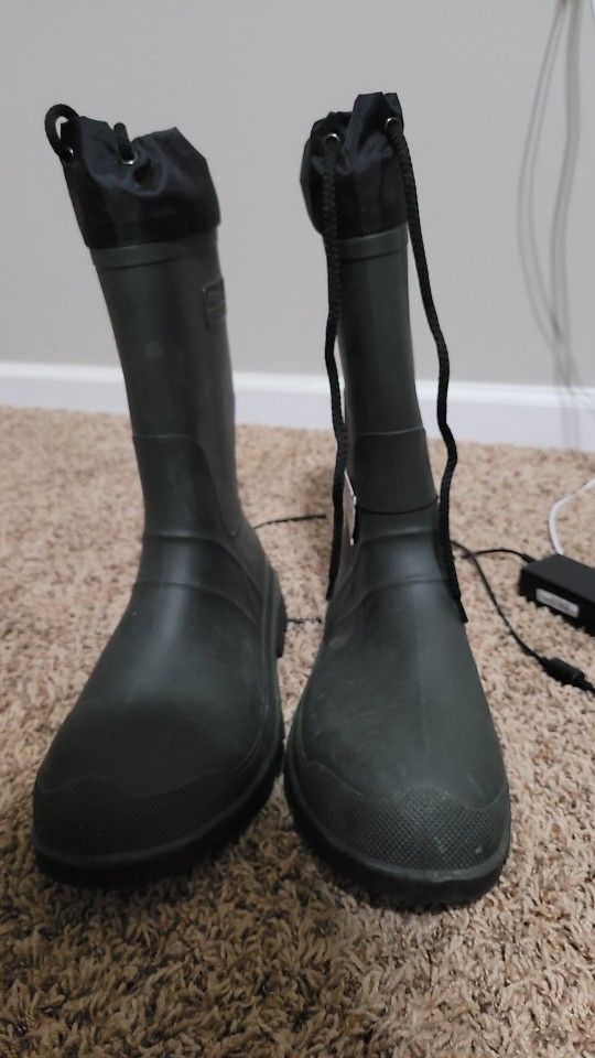 kamik rubber snow boots size 13 green Hunting fishing work