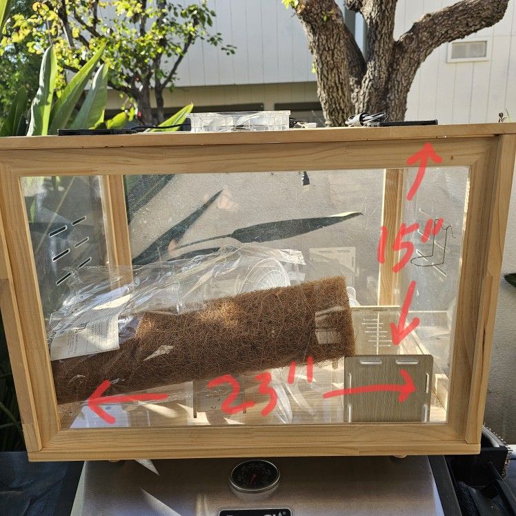 Hamster Cage Enclosure With Lots Of Extras